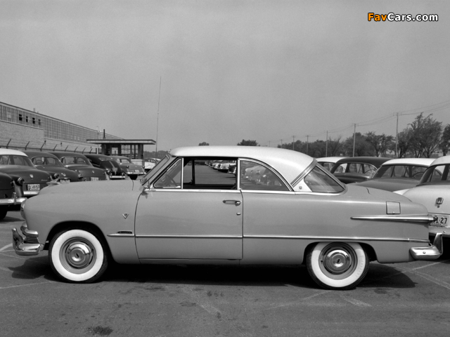 Images of Ford Crestline Victoria (60B) 1951 (640 x 480)