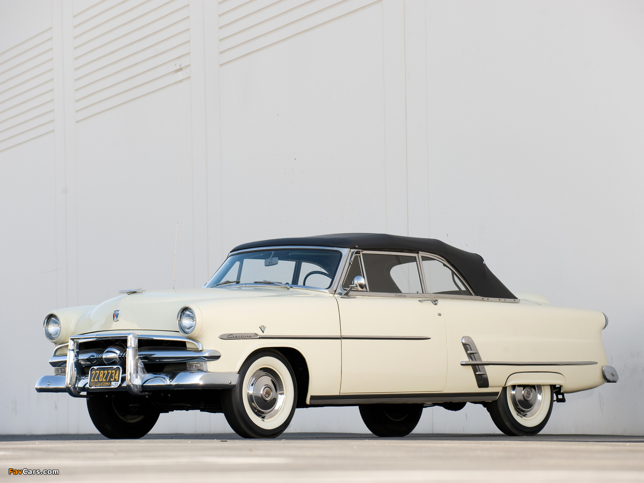 Pictures of Ford Crestline Sunliner Convertible Coupe (76B) 1953 (1280 x 960)