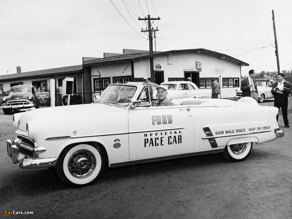 Ford Crestline Convertible Indy 500 Pace Car (76B) 1953 wallpapers (1024 x 768)