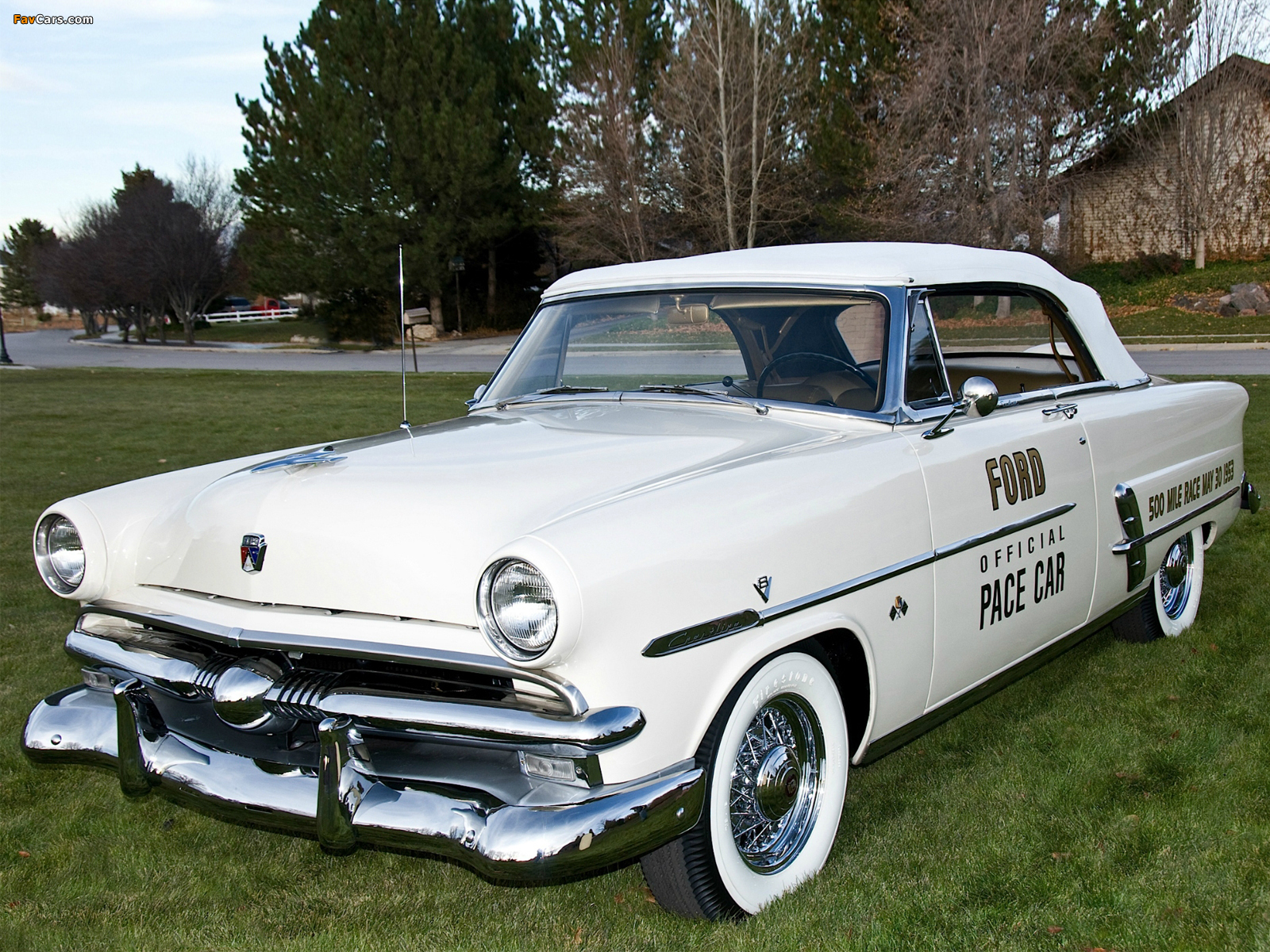 Ford Crestline Convertible Indy 500 Pace Car (76B) 1953 wallpapers (1600 x 1200)