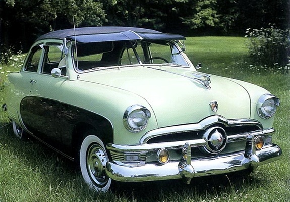 Images of Ford Crestliner Tudor Sedan 1950