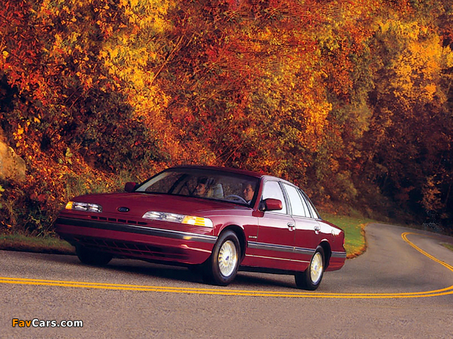 Ford Crown Victoria 1992 wallpapers (640 x 480)