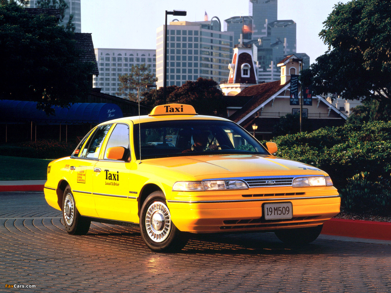 Ford Crown Victoria Taxi 1993–94 images (1280 x 960)