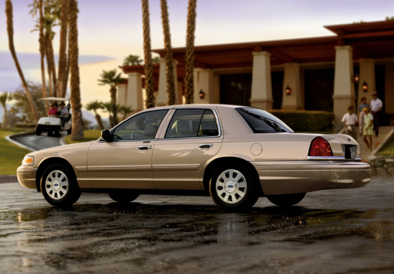Ford Crown Victoria 1998–2011 photos