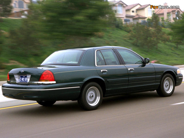 Ford Crown Victoria 1998–2011 pictures (640 x 480)