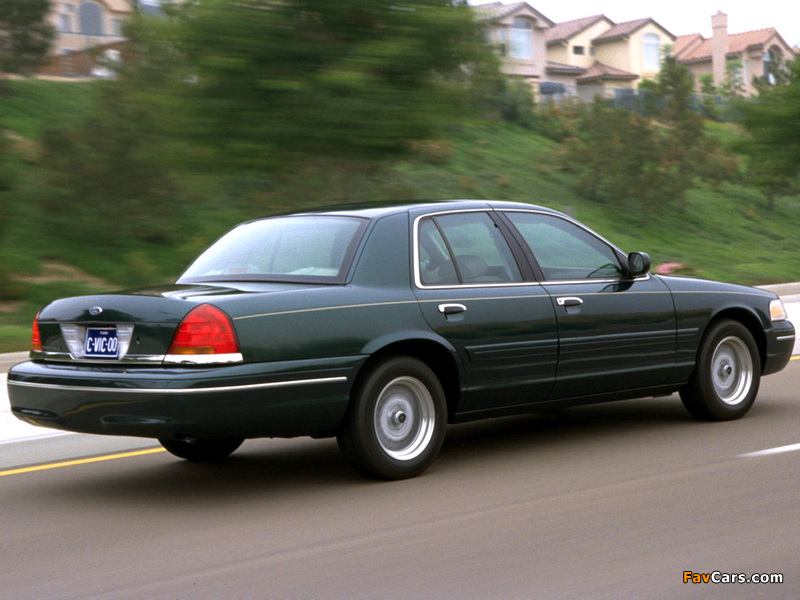 Ford Crown Victoria 1998–2011 pictures (800 x 600)