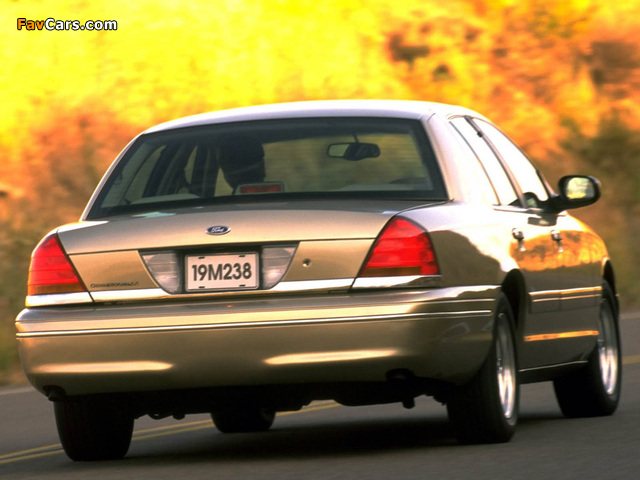 Ford Crown Victoria 1998–2011 wallpapers (640 x 480)