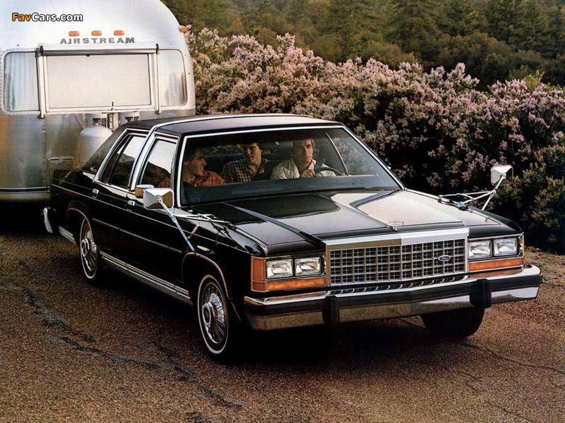 Ford LTD Crown Victoria 1983–87 pictures (800 x 600)