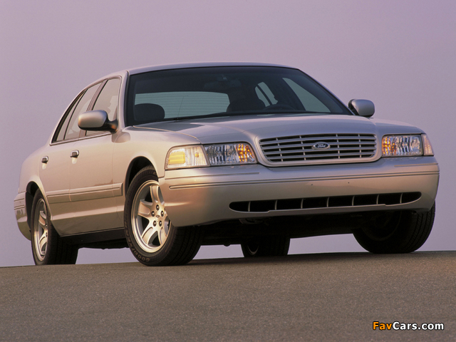 Ford Crown Victoria 1998–2011 pictures (640 x 480)