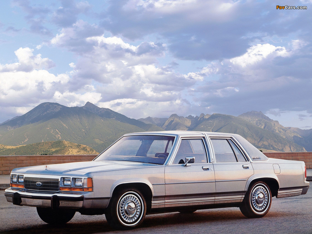 Images of Ford LTD Crown Victoria 1988–91 (1024 x 768)