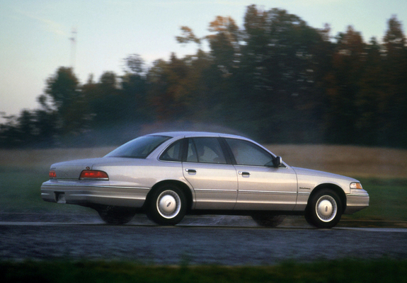 Images of Ford Crown Victoria 1992