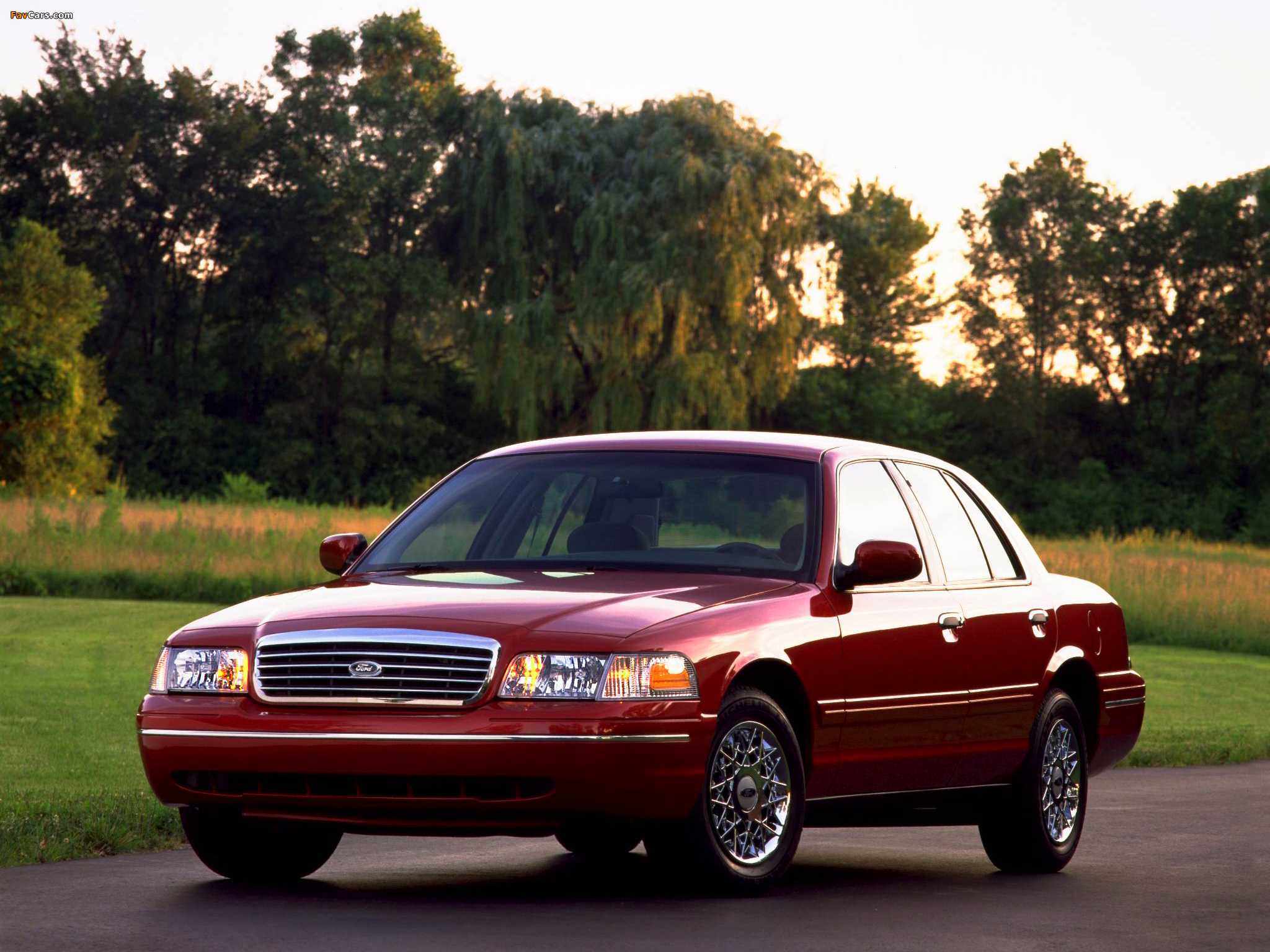 Images of Ford Crown Victoria 1998–2011 (2048 x 1536)