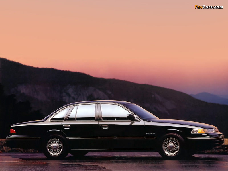 Pictures of Ford Crown Victoria 1992 (800 x 600)
