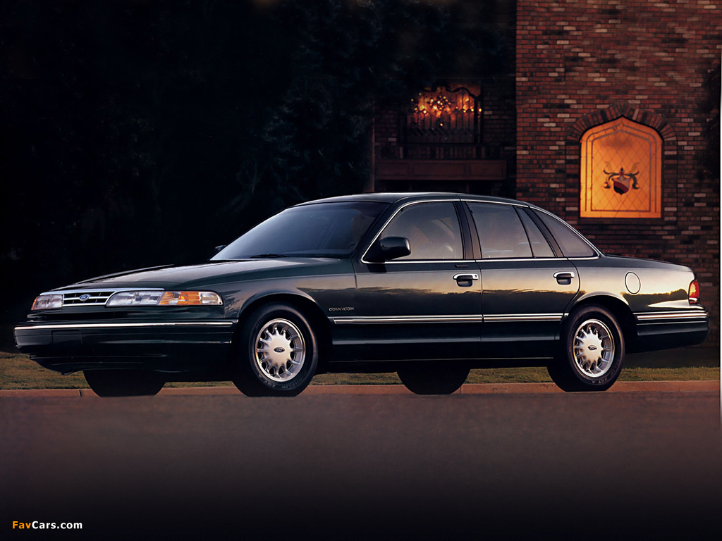 Pictures of Ford Crown Victoria 1995–97 (1024 x 768)