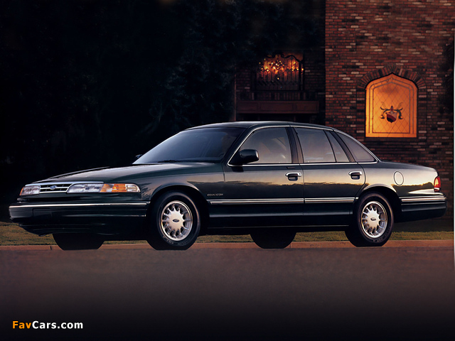 Pictures of Ford Crown Victoria 1995–97 (640 x 480)