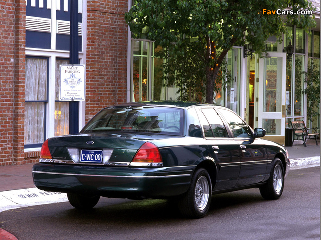 Ford Crown Victoria 1998–2011 wallpapers (640 x 480)