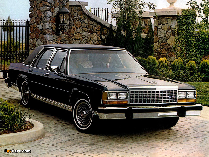 Ford LTD Crown Victoria 1983–87 wallpapers (800 x 600)