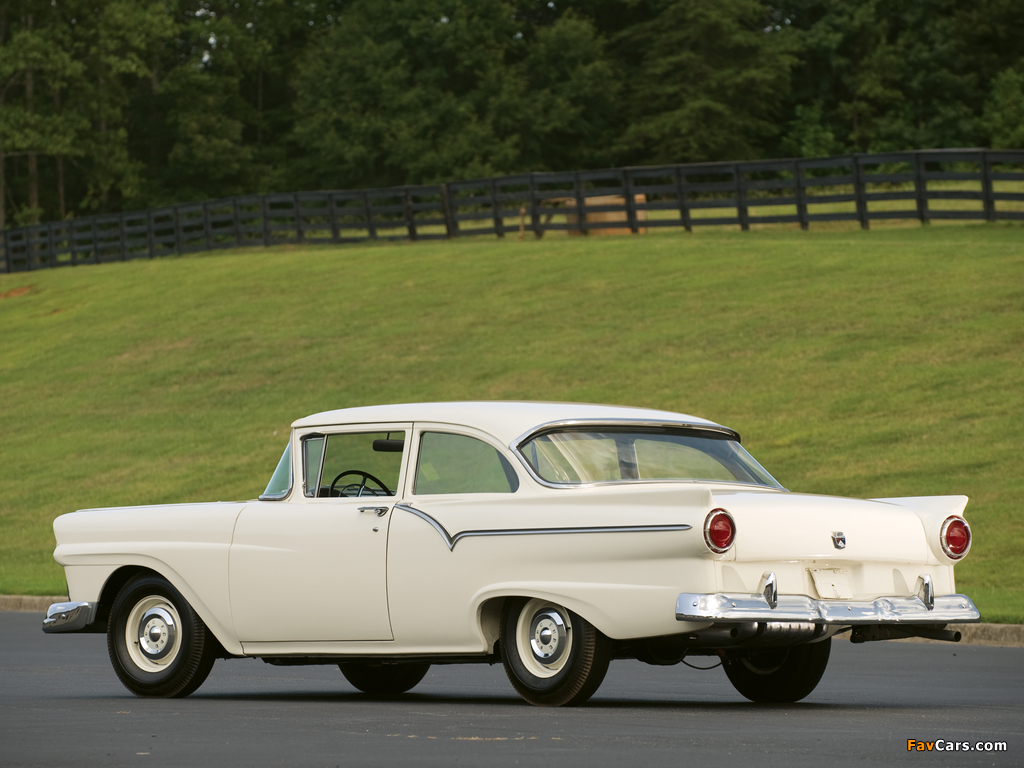 Ford Custom Tudor Sedan 312 Thunderbird Special 1957 pictures (1024 x 768)