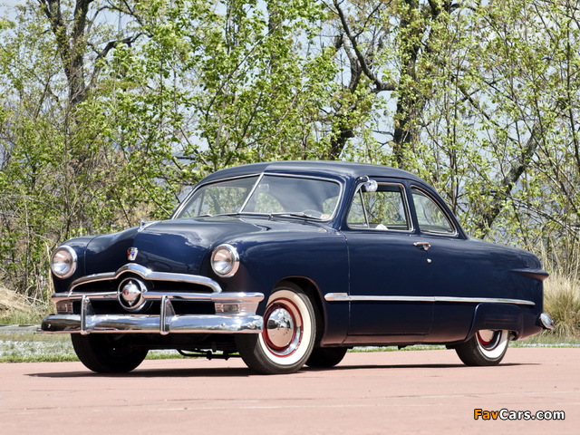 Images of Ford Custom Club Coupe 1950 (640 x 480)