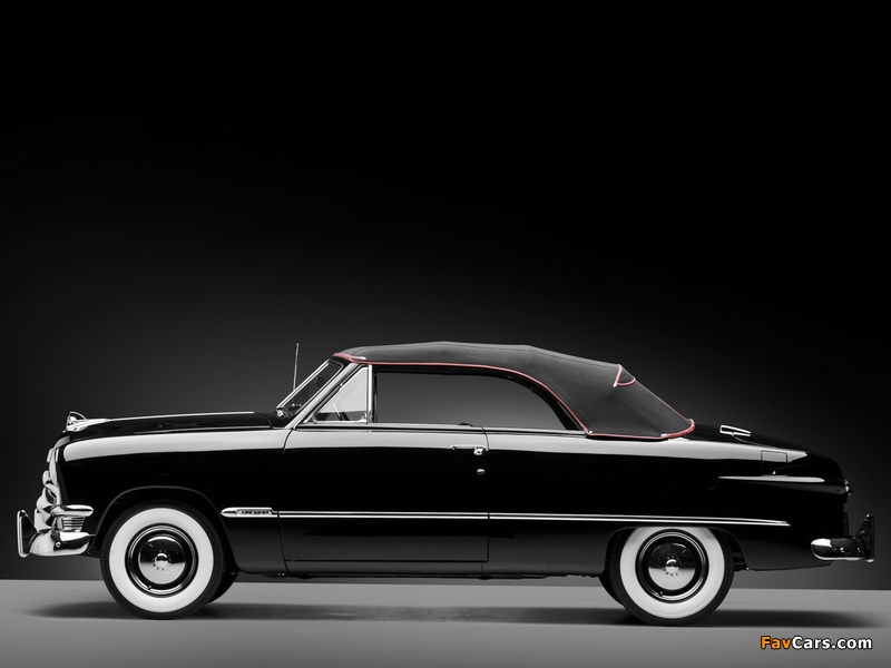 Images of Ford Custom Deluxe Convertible Coupe 1950 (800 x 600)