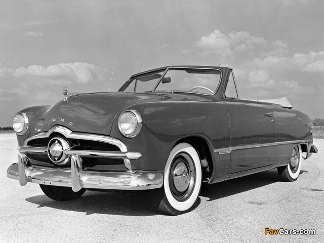 Photos of Ford Custom Convertible Coupe (76) 1949 (640 x 480)