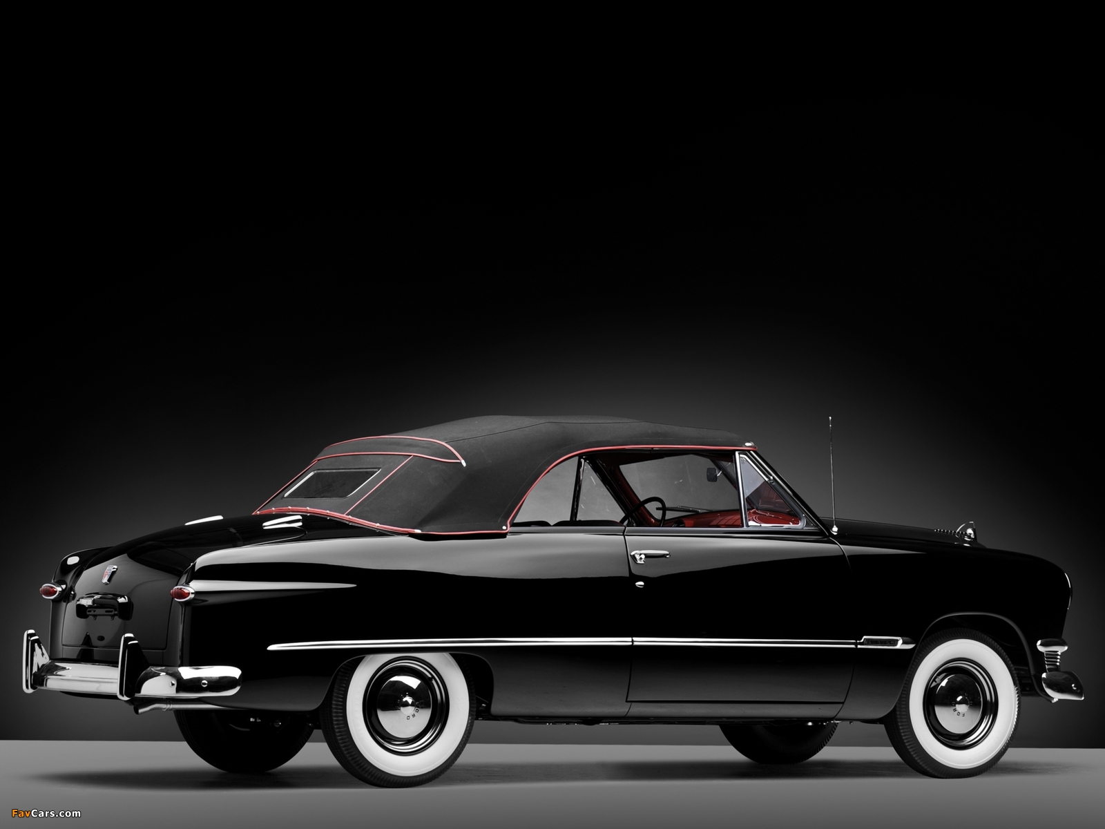 Photos of Ford Custom Deluxe Convertible Coupe 1950 (1600 x 1200)