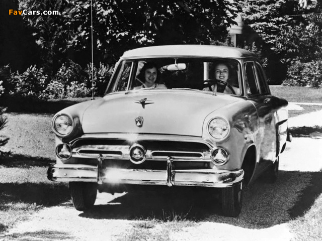 Photos of Ford Customline Fordor Sedan (73B) 1952 (640 x 480)