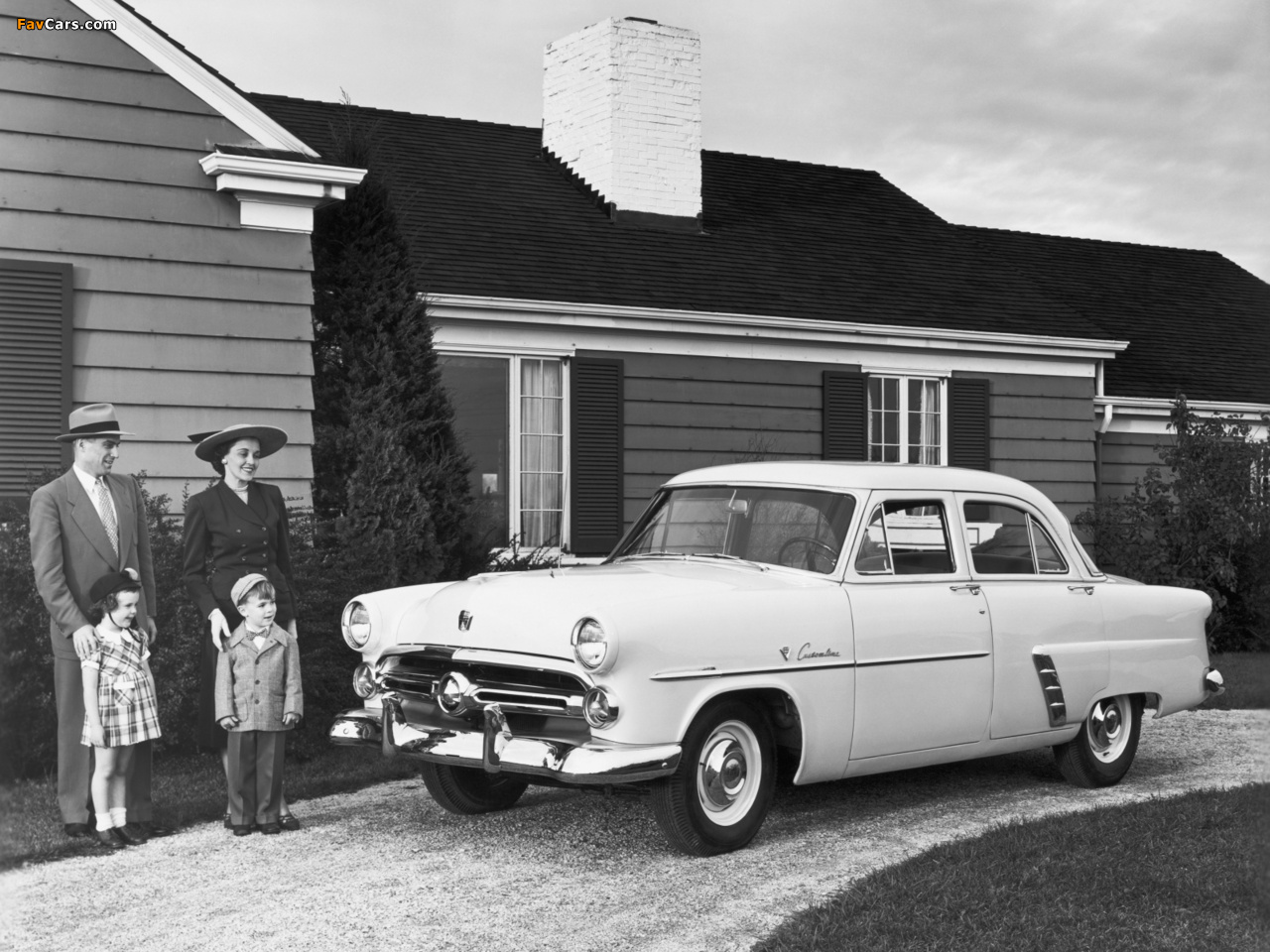 Ford Customline Fordor Sedan (73B) 1952 wallpapers (1280 x 960)
