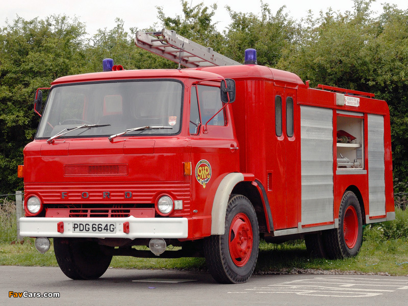 Photos of Ford D1014 Firetruck by HCB Angus 1971–76 (800 x 600)
