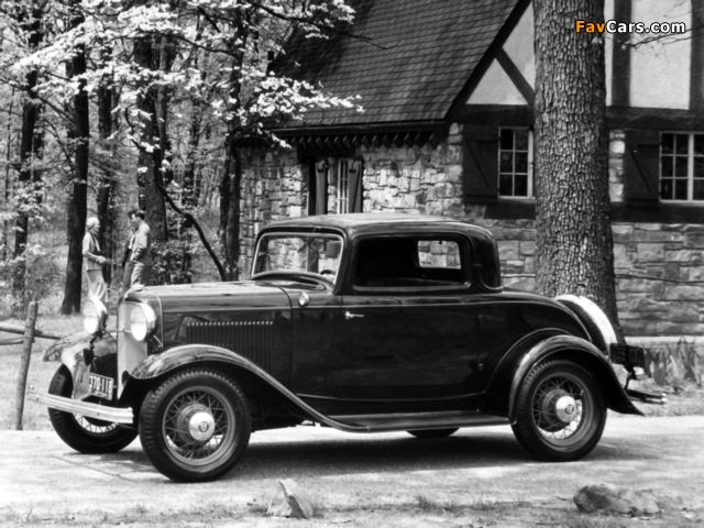 Ford V8 Deluxe Coupe (18-520) 1932 images (640 x 480)