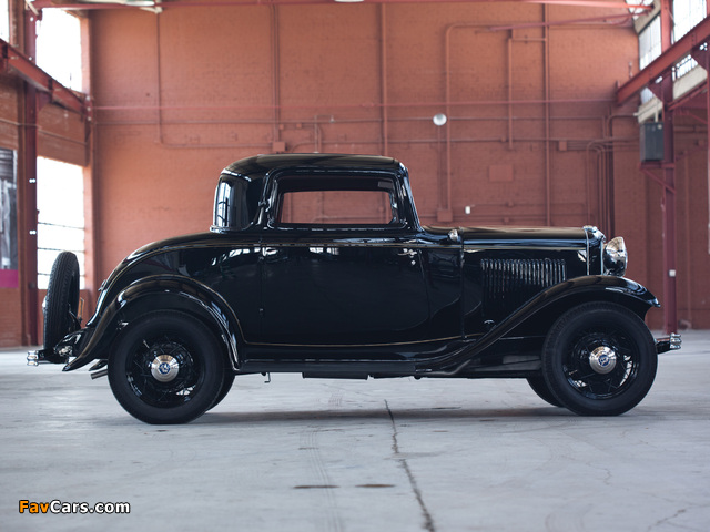 Ford V8 Deluxe Coupe (18-520) 1932 photos (640 x 480)