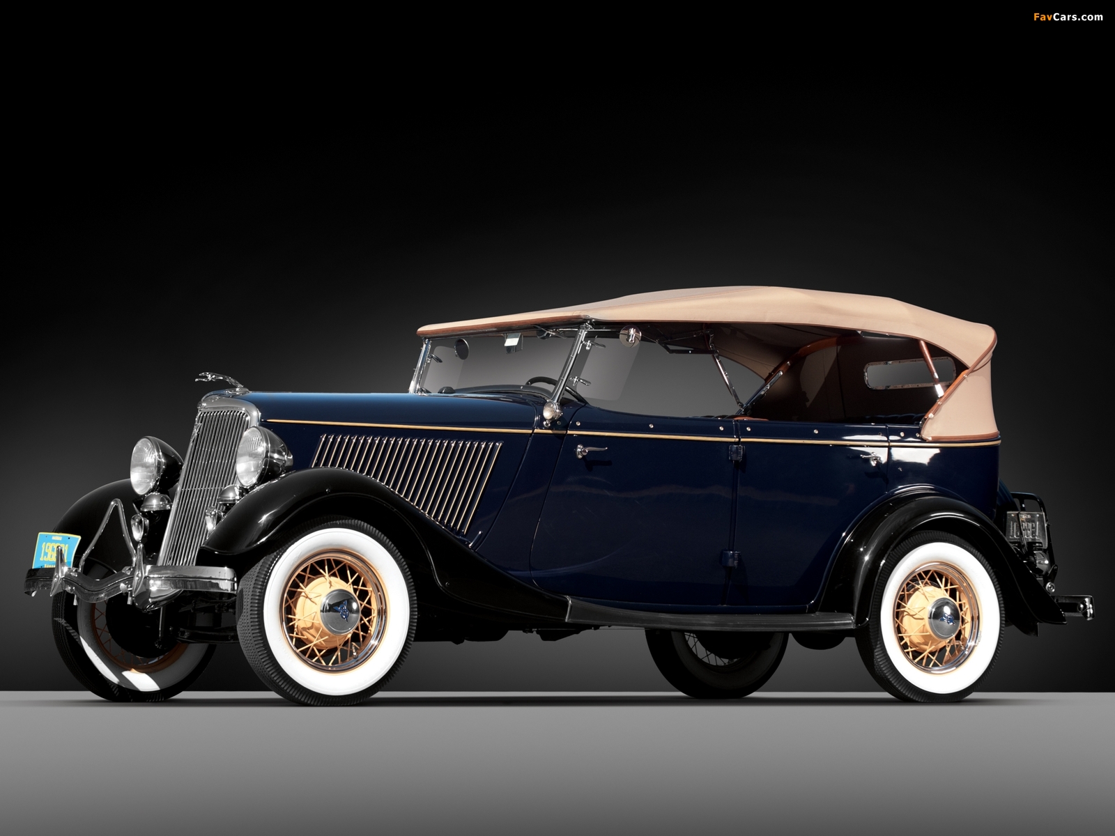Ford V8 Deluxe Phaeton (40-750) 1934 images (1600 x 1200)