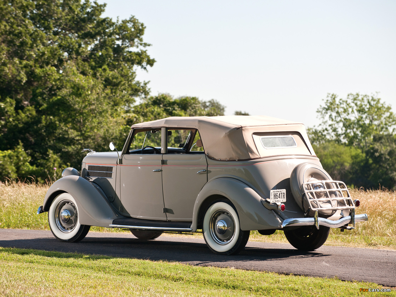 Ford V8 Deluxe Convertible Sedan (68-740) 1936 images (1280 x 960)