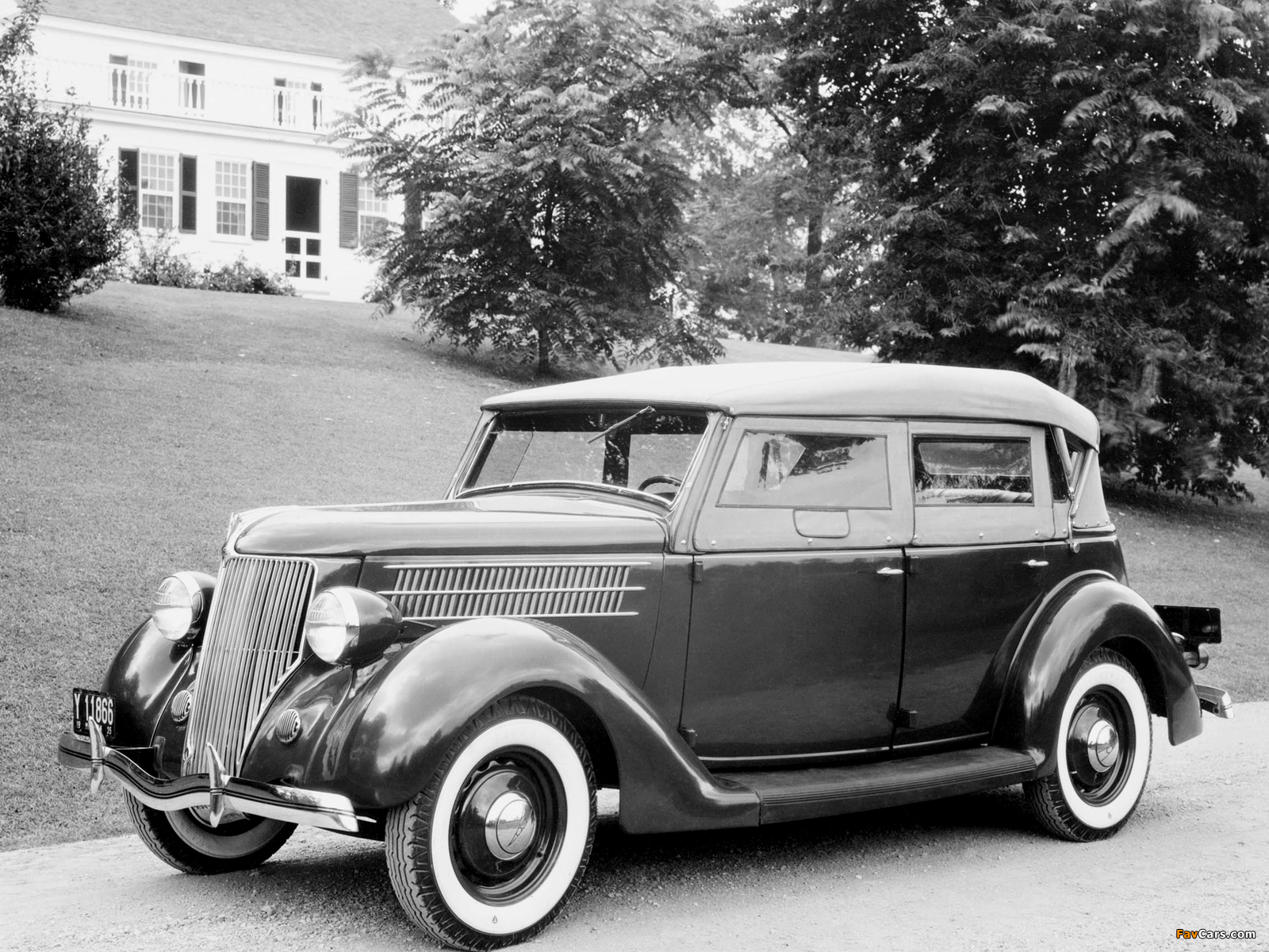 Ford V8 Deluxe Phaeton (68-750) 1936 photos (1600 x 1200)