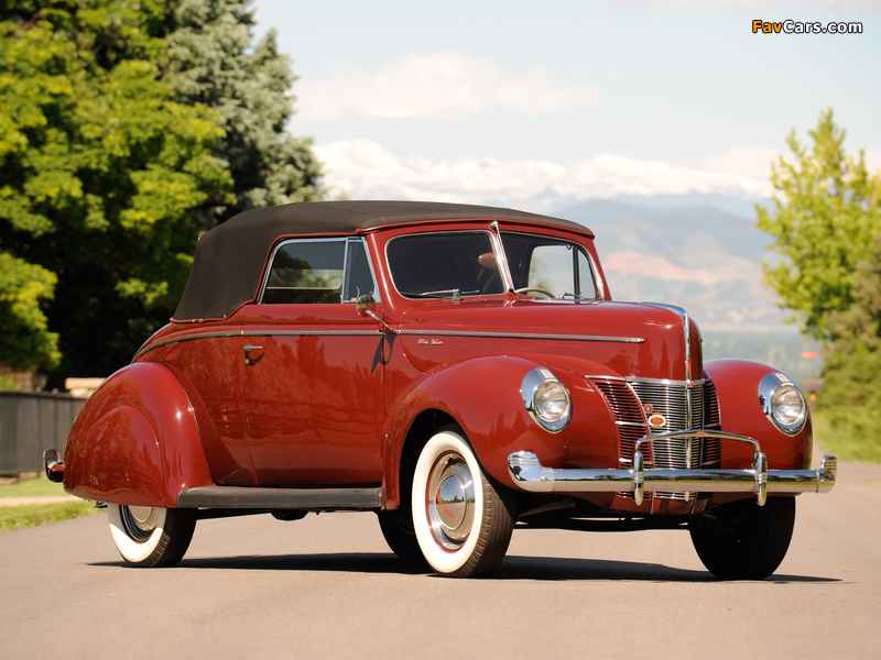 Ford V8 Deluxe Convertible Coupe 1940 pictures (800 x 600)