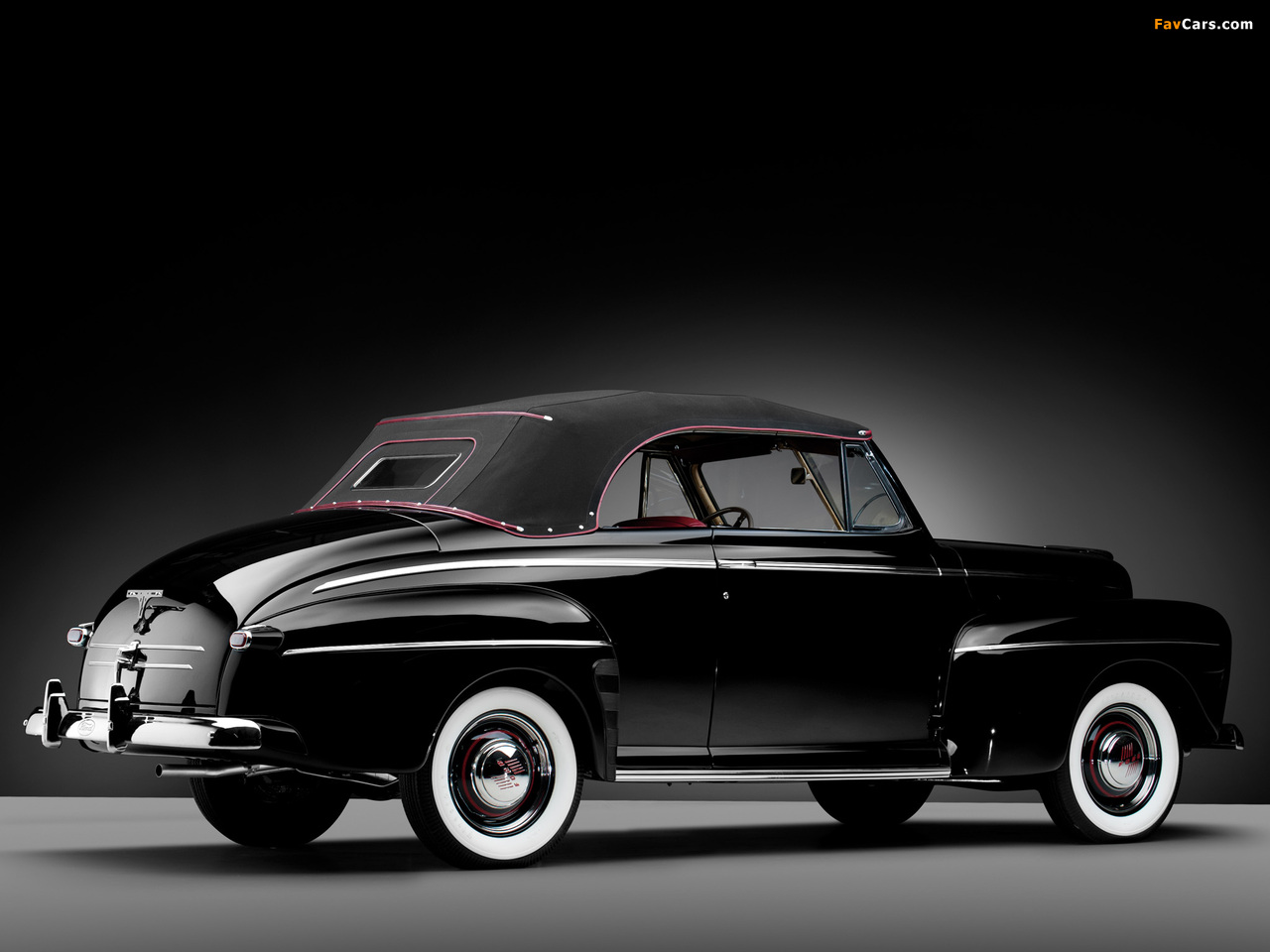 Ford V8 Super Deluxe Convertible Coupe 1946 pictures (1280 x 960)
