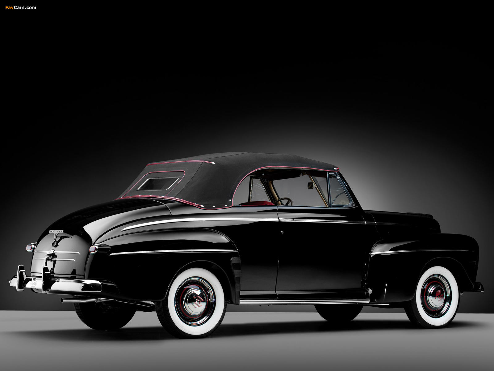 Ford V8 Super Deluxe Convertible Coupe 1946 pictures (1600 x 1200)