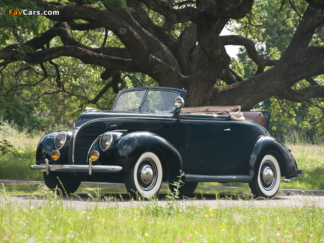Images of Ford V8 Deluxe Convertible Coupe 1938 (640 x 480)