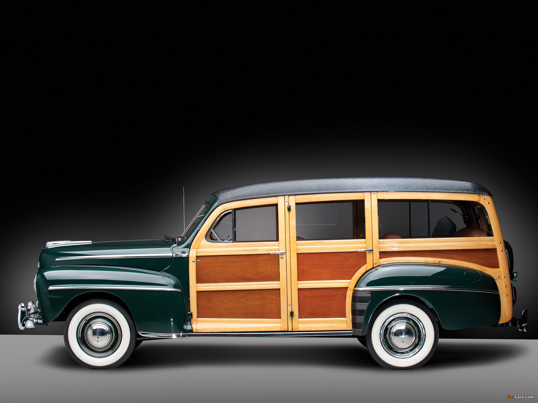 Images of Ford V8 Super Deluxe Station Wagon (79B) 1947 (2048 x 1536)