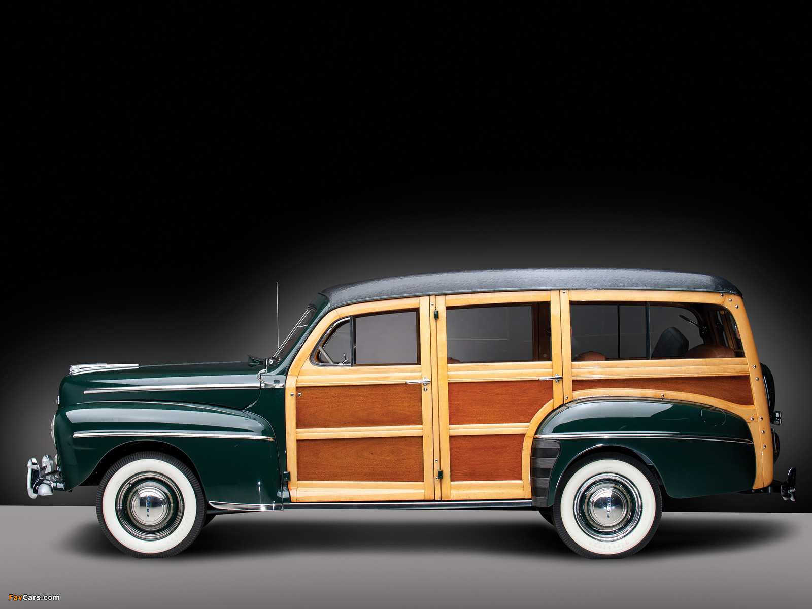 Images of Ford V8 Super Deluxe Station Wagon (79B) 1947 (1600 x 1200)