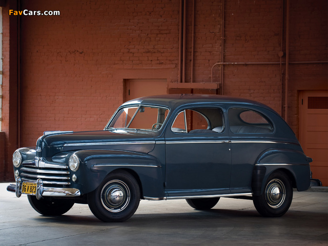 Images of Ford V8 Super Deluxe Tudor Sedan (79A-70A) 1947 (640 x 480)