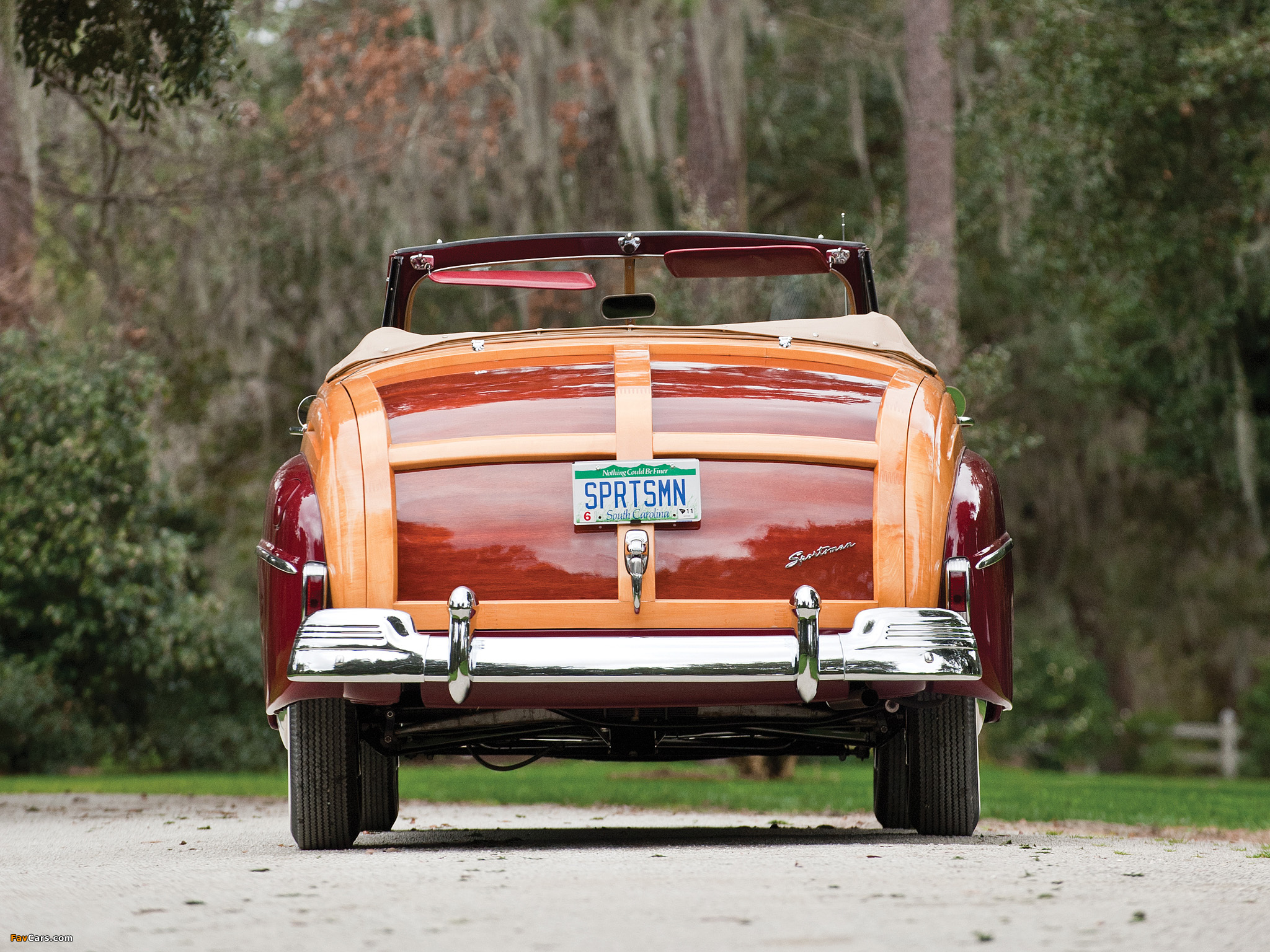 Images of Ford Super Deluxe Sportsman Convertible 1947–48 (2048 x 1536)