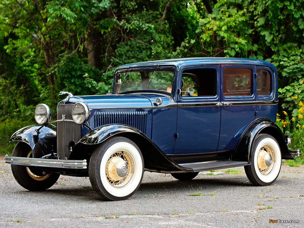Photos of Ford V8 Deluxe Fordor Sedan (18-160) 1932 (1024 x 768)