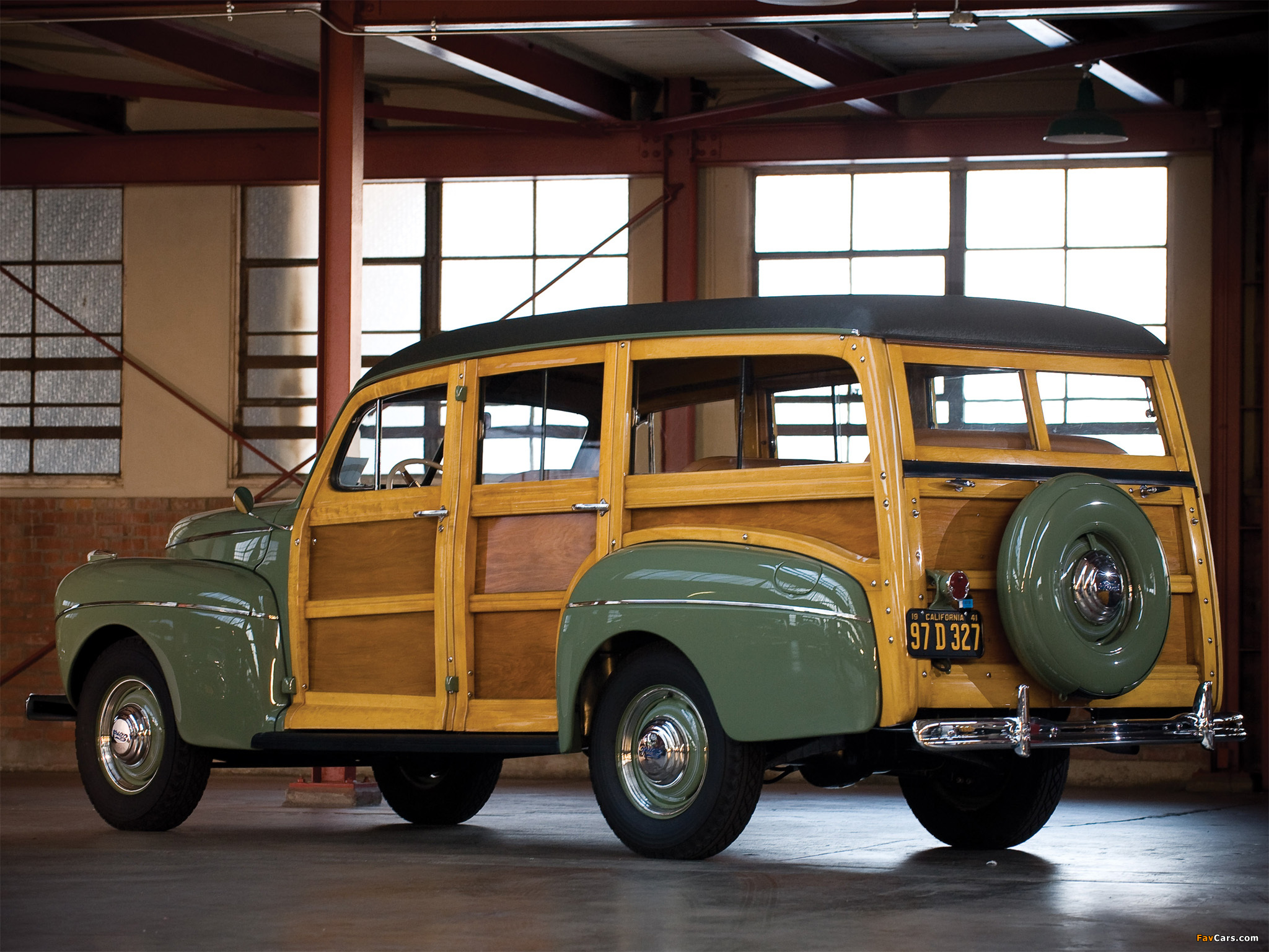 Photos of Ford V8 Super Deluxe Station Wagon (11A-79B) 1941 (2048 x 1536)