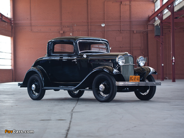 Pictures of Ford V8 Deluxe Coupe (18-520) 1932 (640 x 480)
