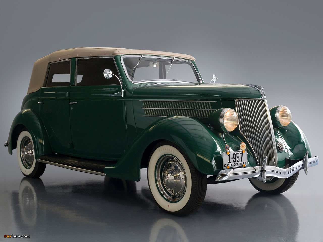 Pictures of Ford V8 Deluxe Convertible Sedan (68-740) 1936 (1280 x 960)