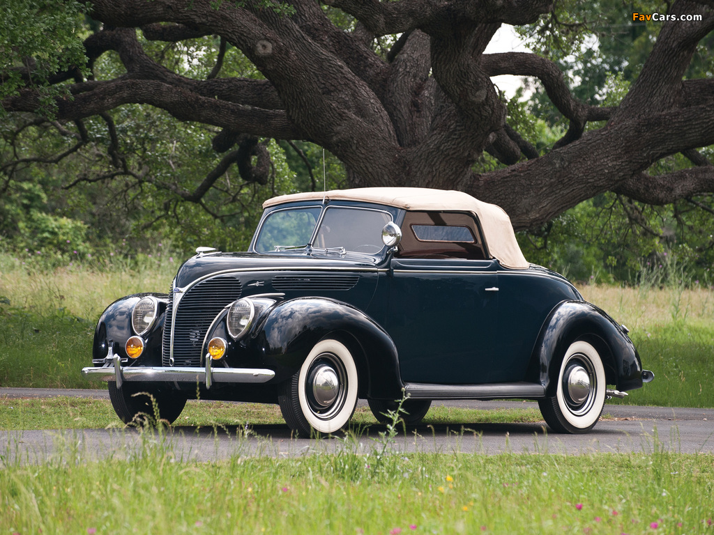 Pictures of Ford V8 Deluxe Convertible Coupe 1938 (1024 x 768)