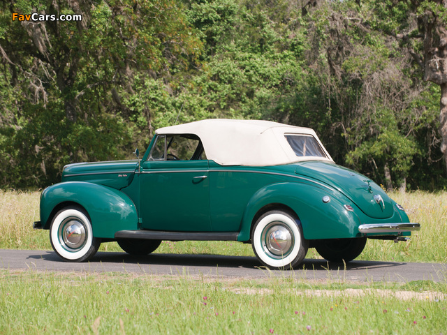 Pictures of Ford V8 Deluxe Convertible Coupe 1940 (640 x 480)