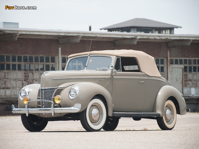 Ford V8 Deluxe Convertible Coupe 1940 wallpapers (640 x 480)
