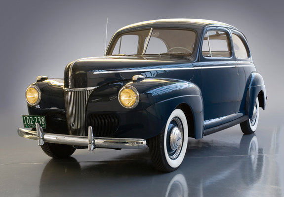 Ford V8 Deluxe Tudor Sedan (11A-70A) 1941 wallpapers